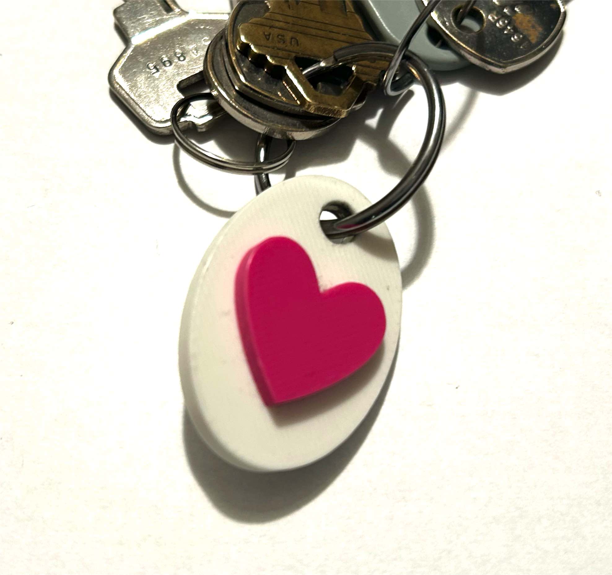 Heart-shaped 3D-printed keychain - 4 count